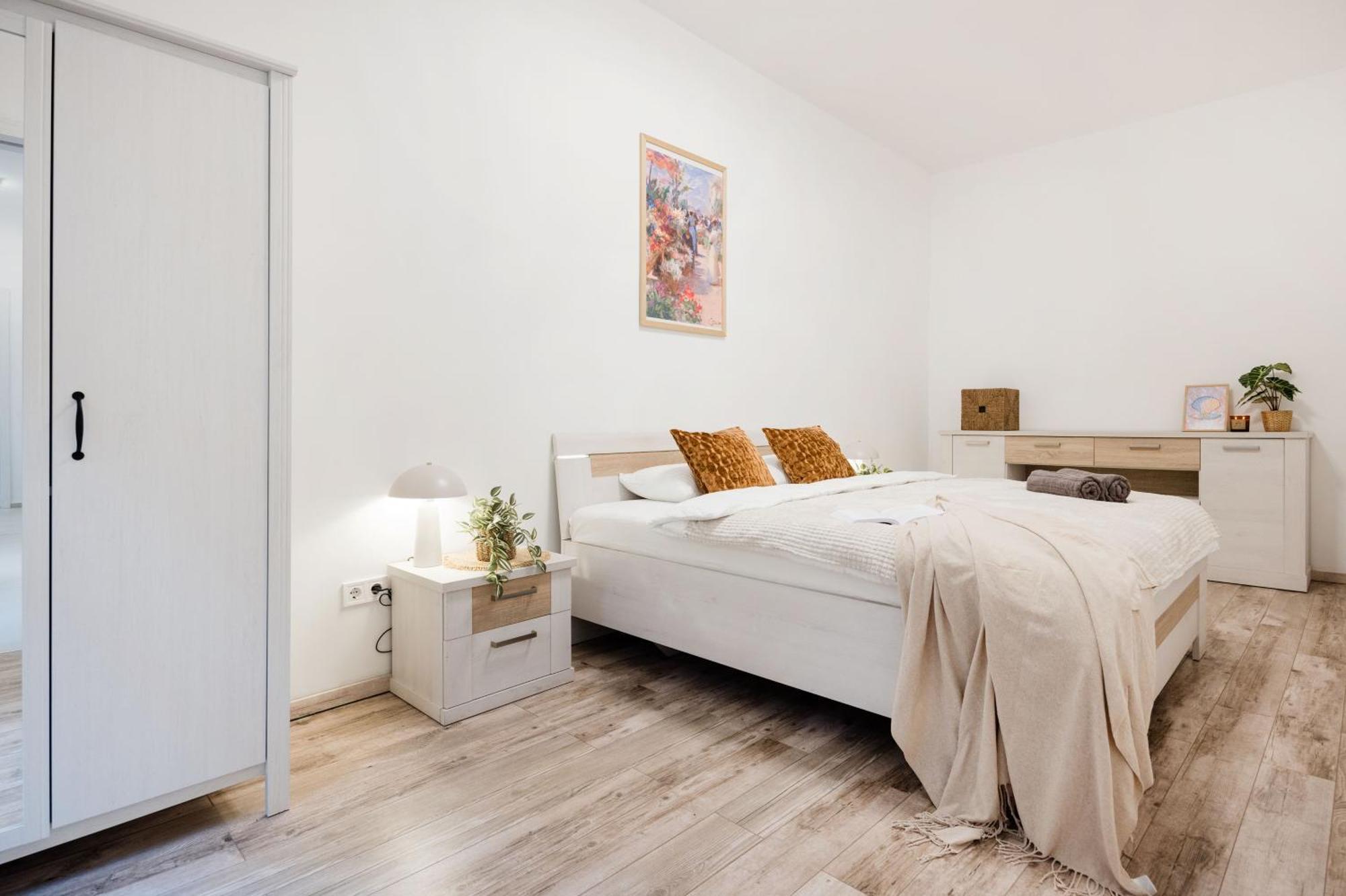 Designer Boutique 2R Walk To Opera House & Basilica Apartment Budapest Exterior photo